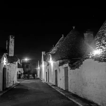 Trullo Relax Ferienhaus *